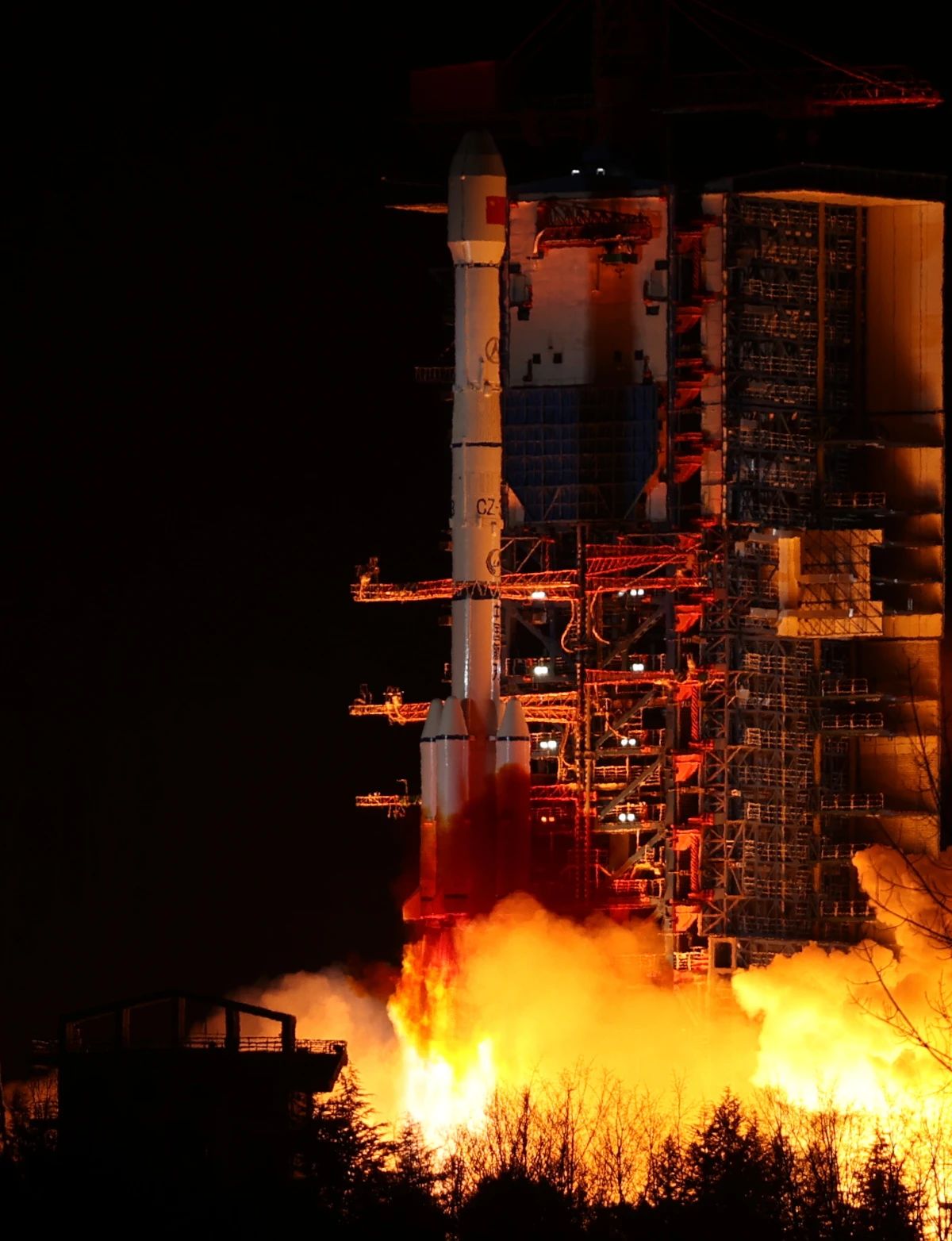 长三乙火箭成功发射通信技术试验卫星十五号