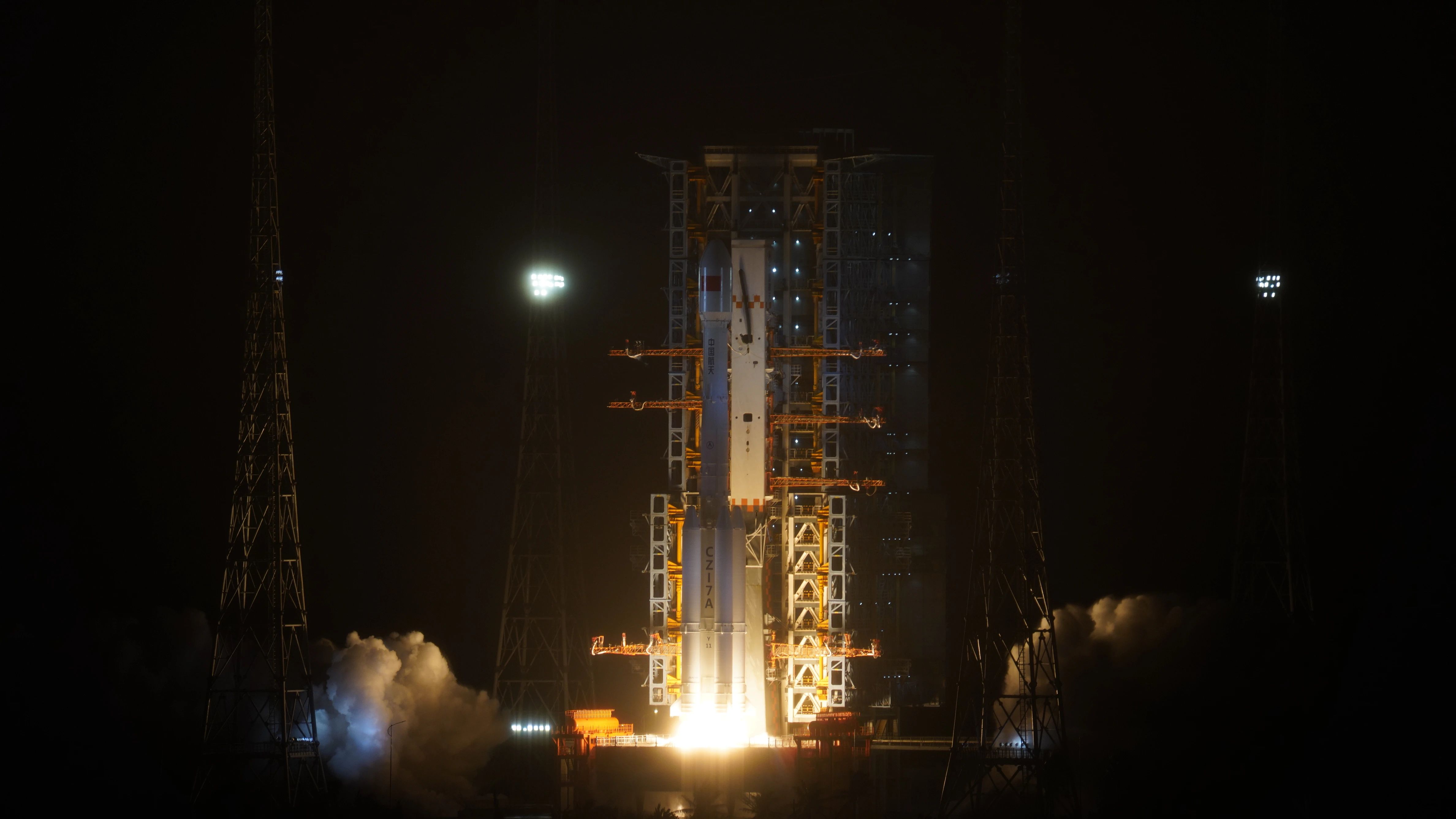 长征七号改运载火箭成功发射通信技术试验卫星十六号(图1)