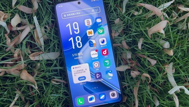 12GB+256GB+6400mAh现已跌至1499元已成千元机“搅局者”(图2)