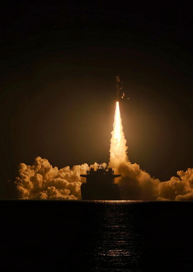 卫星互联网加速组网：捷龙三号送11颗卫星入轨产业链上市公司积极布局