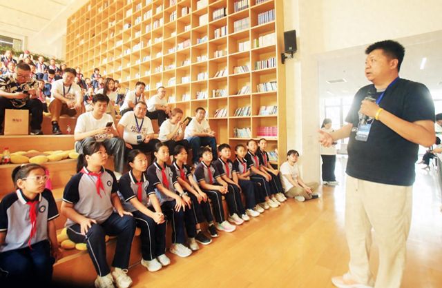 “科幻作家雄安行”作家们感受“未来之城”魅力