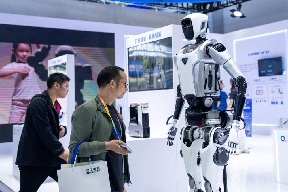 参考消息特稿 “中国北斗”成为全球共享“时空引擎”(图3)