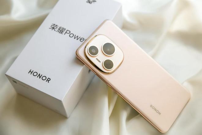 荣耀手机“续航王”8000mAh+北斗卫星512GB顶配突降至1911元(图3)