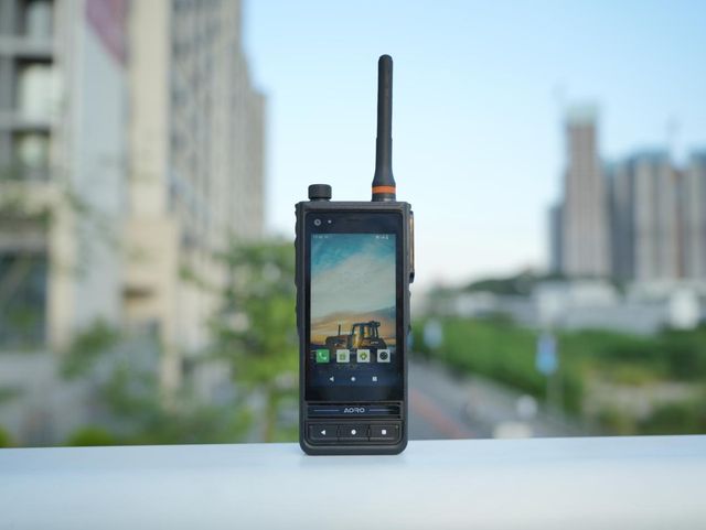 码住这款防爆对讲机：国产高性能+卫星通信+双降噪(图1)