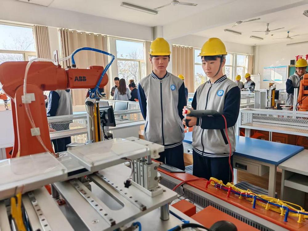 贯通培养架金桥 职教育人绽芳华——济南职教赋能城市能级跃升(图2)