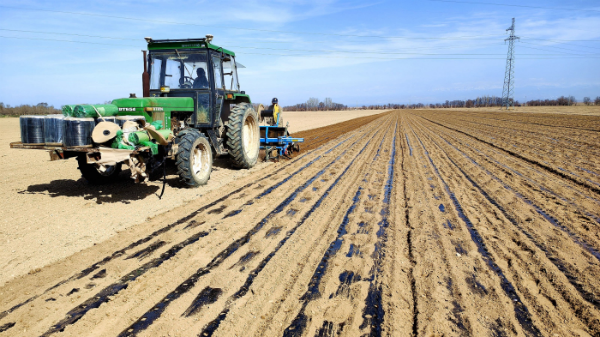 农机导航市场竞争激烈 以农业视角解析知名农机导航品牌定价逻辑