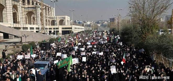 30国联合出手美国介入伊朗爆发全国抗议中国或成救命稻草